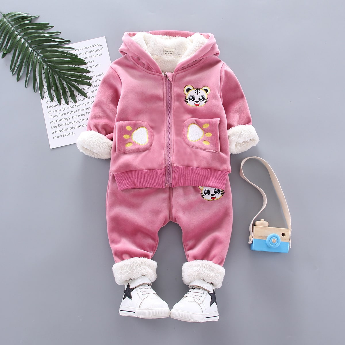 The New Children's clothing sports suit 7